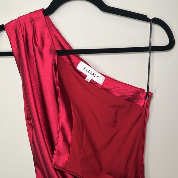 Preowned Elliat Revolve Cassini Red one shoulder Asymmetrical midi dress XS - Picture 7 of 10